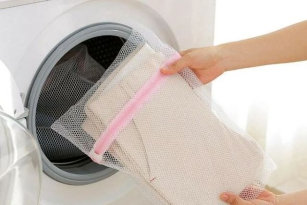 Коварный пододеяльник: что делать, чтобы белье не сбивалось в пододеяльнике во время стирки