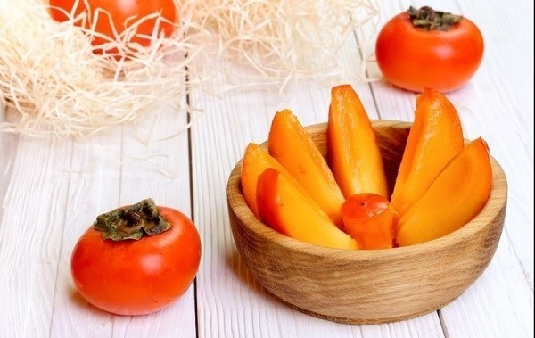 Способы, которые помогут избавиться от терпкости хурмы Способы, которые помогут избавиться от терпкости хурмы