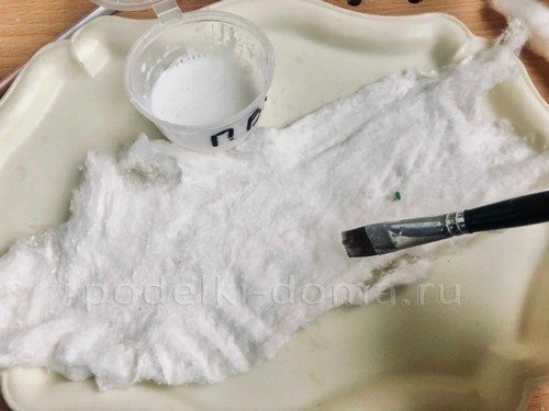 Снегурочка из смешанного папье-маше