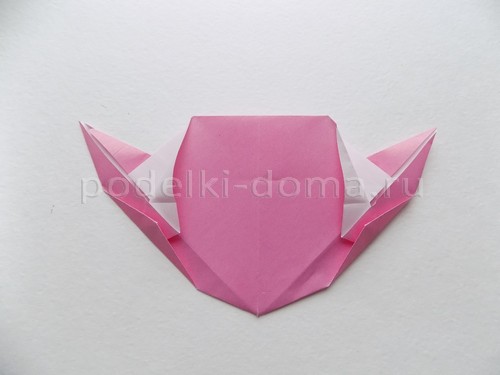 Зайчик из бумаги (оригами) Зайчик из бумаги (оригами)