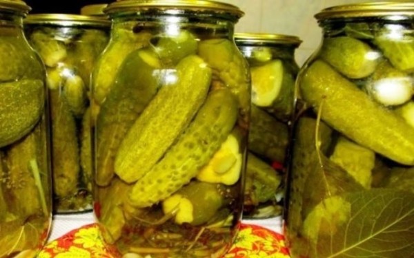 Как сохранить консервированные огурцы, если они помутнели, можно ли их есть