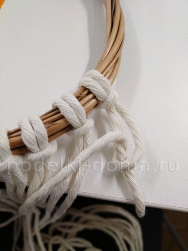 Ангел в технике макраме