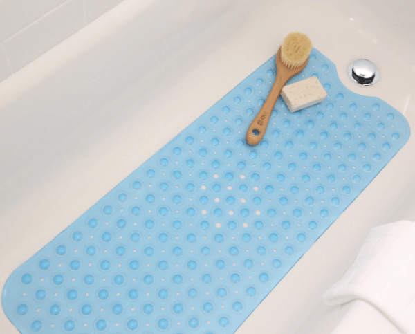 Прорезиненные или из микрофибры: как быстро почистить коврик для ванной Прорезиненные или из микрофибры: как быстро почистить коврик для ванной