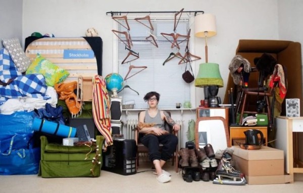 Почему человек может чувствовать себя некомфортно дома и как очистить свое жизненное пространство от негатива