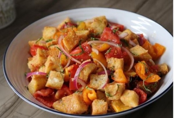 Что можно приготовить из подсохшей пасхальной выпечки Что можно приготовить из подсохшей пасхальной выпечки