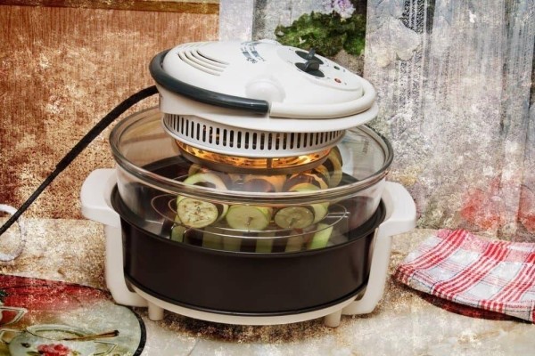 Экономьте, готовя: кухонные хитрости, которые снизят счета за электроэнергию Экономьте, готовя: кухонные хитрости, которые снизят счета за электроэнергию