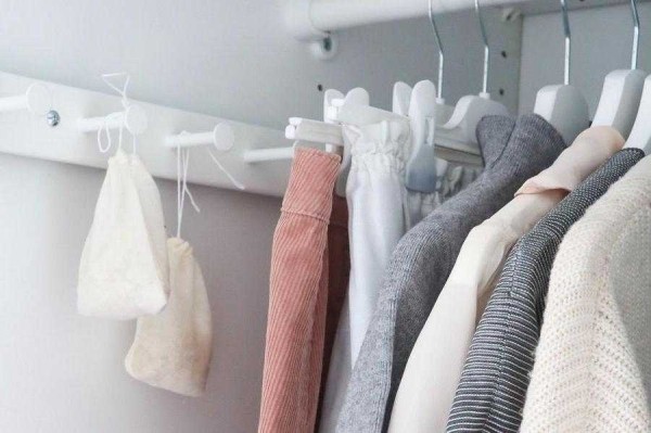 Шесть шагов к избавления от затхлого запаха вещей в шкафу Шесть шагов к избавления от затхлого запаха вещей в шкафу