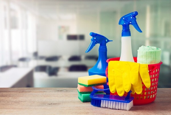 Идеальная чистота: как помыть окна без разводов, простые и эффективные советы