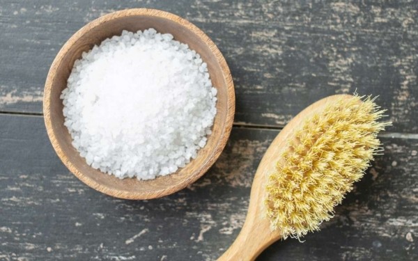 Полезные лайфхаки: зачем солить одежду перед стиркой Полезные лайфхаки: зачем солить одежду перед стиркой