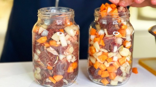 Секреты заготовки тушенки на зиму и ее хранения без холодильника