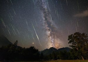 Звездопад Персеиды в 2023 году достигнет максимума в ночь с 12 на 13 августа Звездопад Персеиды в 2023 году достигнет максимума в ночь с 12 на 13 августа