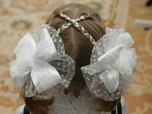 Как своими руками сделать красивые бантики-заколочки на 1 сентября 2023 года