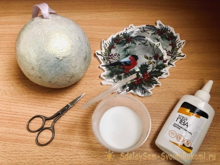 Ёлочный шар из упаковки от яиц Ёлочный шар из упаковки от яиц