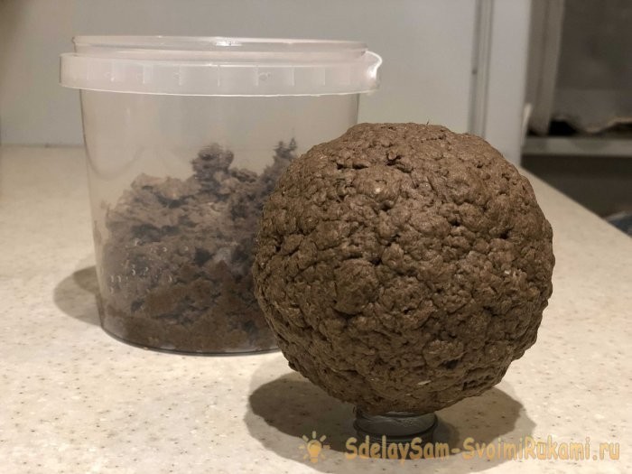 Ёлочный шар из упаковки от яиц Ёлочный шар из упаковки от яиц