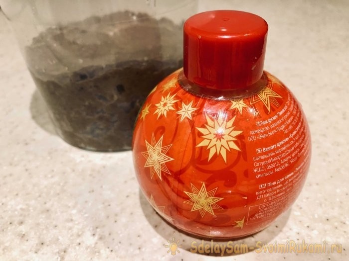 Ёлочный шар из упаковки от яиц Ёлочный шар из упаковки от яиц