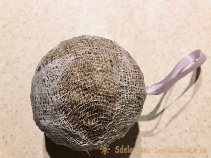 Ёлочный шар из упаковки от яиц Ёлочный шар из упаковки от яиц