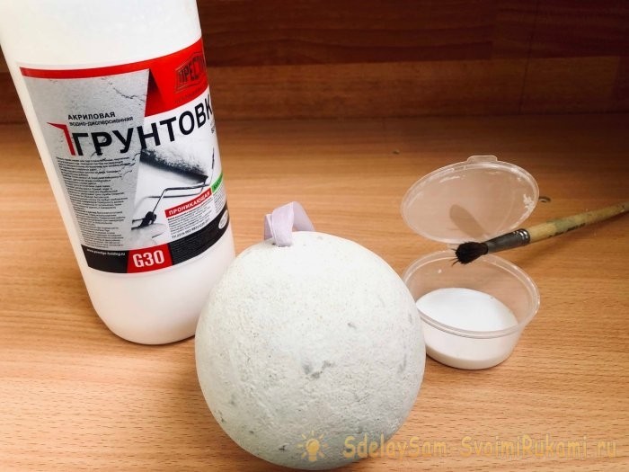 Ёлочный шар из упаковки от яиц Ёлочный шар из упаковки от яиц