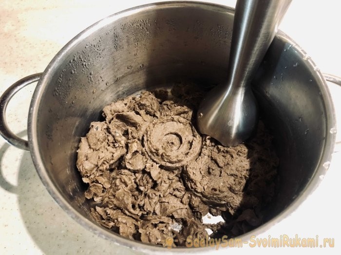 Ёлочный шар из упаковки от яиц Ёлочный шар из упаковки от яиц