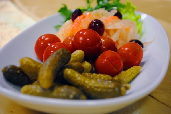 В какие даты сентября 2023 года можно солить и мариновать помидоры, огурцы, патиссоны по лунному календарю