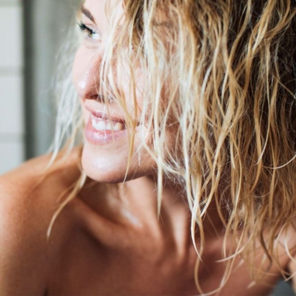 Ценные лайфхаки по уходу за волосами: как сохранить блонд надолго