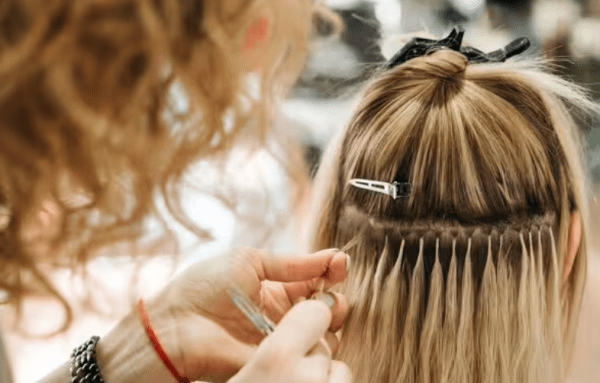 Парикмахер Мэтт Фьюгейт показал легкие прически, которые подойдут для зрелых женщин, желающих излучать молодость Парикмахер Мэтт Фьюгейт показал легкие прически, которые подойдут для зрелых женщин, желающих излучать молодость