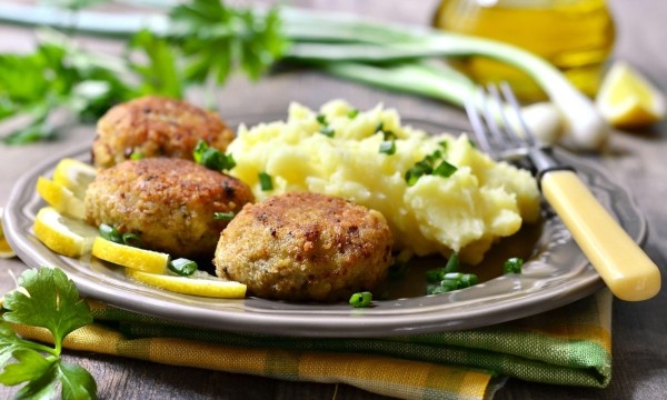 Что делать с пересоленными котлетами, можно ли исправить ситуацию Что делать с пересоленными котлетами, можно ли исправить ситуацию