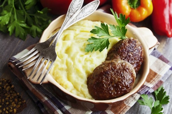 Что делать с пересоленными котлетами, можно ли исправить ситуацию Что делать с пересоленными котлетами, можно ли исправить ситуацию