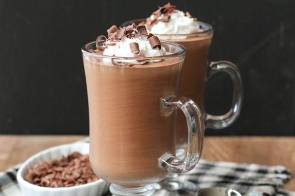 Тыквенный латте и еще несколько рецептов напитков с кофе, которые можно сделать дома вкуснее, чем в кофейне