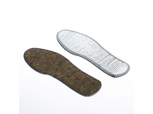 Обычная фольга поможет утеплить зимнюю обувь в домашних условиях