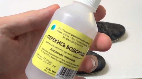 Простой и эффективный способ быстро почистить обувь от неприятного запаха Простой и эффективный способ быстро почистить обувь от неприятного запаха