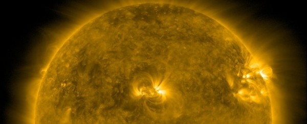 К чему приведет самая мощная за семь лет вспышка на Солнце выше X3.3 баллов К чему приведет самая мощная за семь лет вспышка на Солнце выше X3.3 баллов