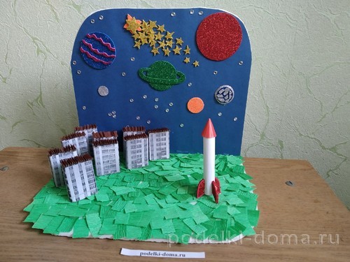 Ещё 2 ракеты — поделки из подручного материала Ещё 2 ракеты — поделки из подручного материала