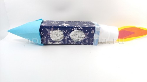 Ещё 2 ракеты — поделки из подручного материала Ещё 2 ракеты — поделки из подручного материала