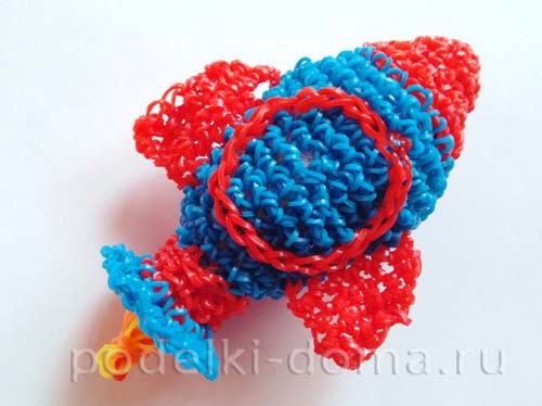 Ещё 2 ракеты — поделки из подручного материала Ещё 2 ракеты — поделки из подручного материала