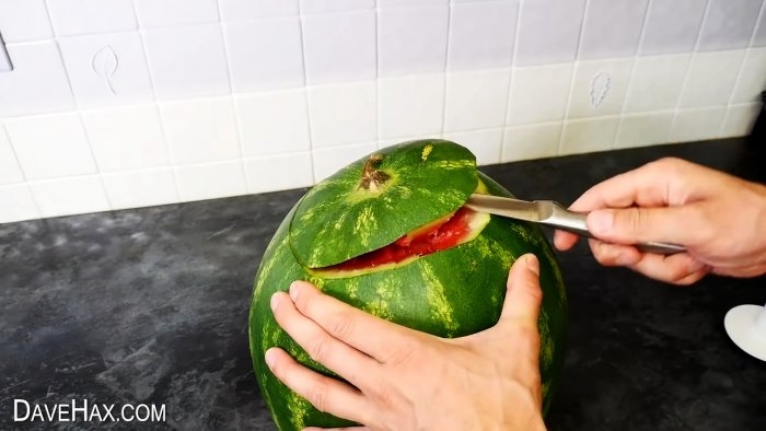 Освежающий коктейль из арбуза для всей семьи