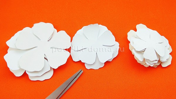 Бумажные цветы — 3 варианта Бумажные цветы — 3 варианта