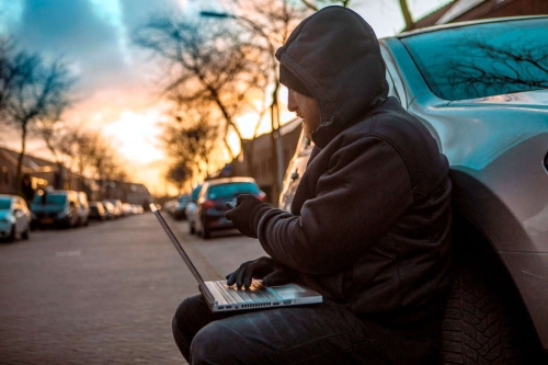 Как защитить автомобильные «мозги» от взлома 