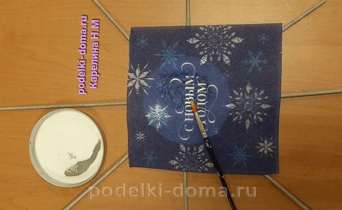 Новогодние поделки из бумажной лозы