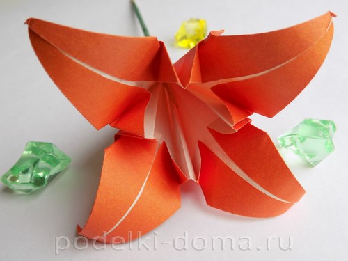 Цветы оригами: гладиолус и колокольчики Цветы оригами: гладиолус и колокольчики