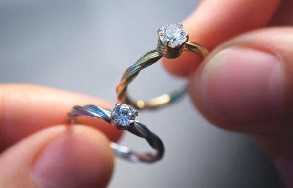 Как отличить настоящий бриллиант от подделки