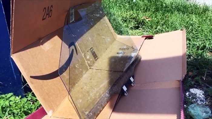 Эксперимент: кусочек свечи легко разбивает то, что не разобьет молоток Эксперимент: кусочек свечи легко разбивает то, что не разобьет молоток