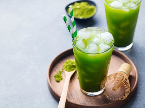 Весенний энергетический подъем: какие напитки заряжают бодростью