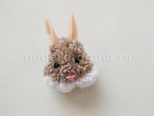 Игрушки из помпонов: кролик, мишка, собачка, хомячок Игрушки из помпонов: кролик, мишка, собачка, хомячок