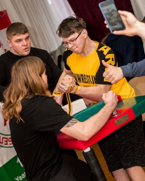 Команда из Каменецкого района победила в республиканских соревнованиях по армрестлингу Команда из Каменецкого района победила в республиканских соревнованиях по армрестлингу