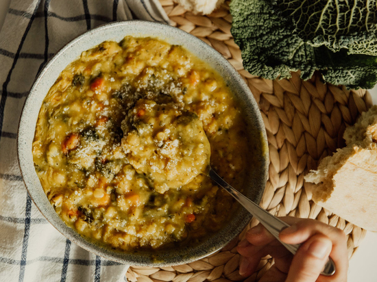 Названы правила приготовления лучшего супа против холестерина